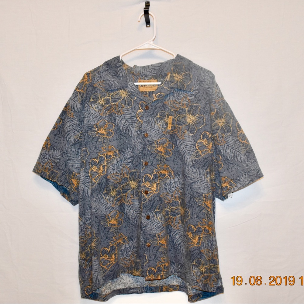 Magellan Button Up